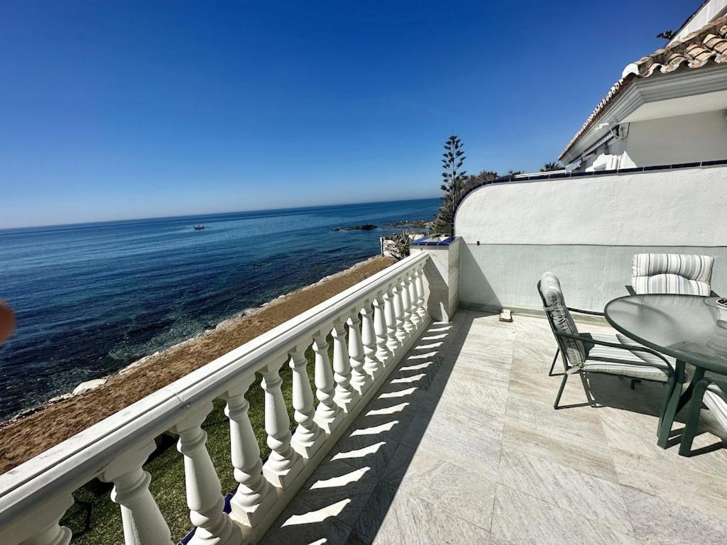 Beachfront Apartment With Pleasant Views Of The Sea And The Historic Lighthouse. La Cala De Mijas Buitenkant foto