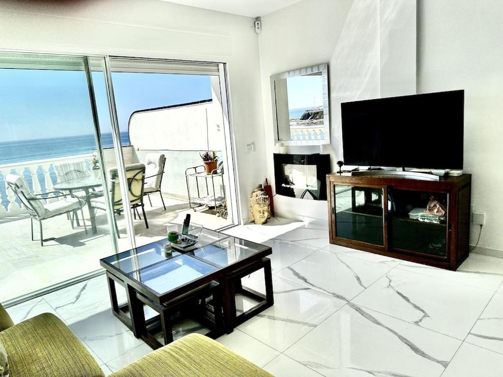 Beachfront Apartment With Pleasant Views Of The Sea And The Historic Lighthouse. La Cala De Mijas Buitenkant foto